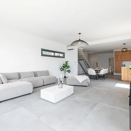 Cremat - Contemporaine - Piscine - Climatisation Tatil Evi Nice
