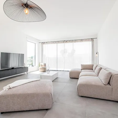 Cremat - Contemporaine - Piscine - Climatisation *