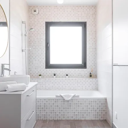 Cremat - Contemporaine - Piscine - Climatisation Tatil Evi